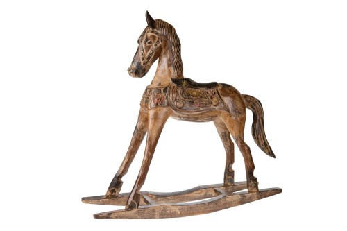 kon-na-biegunach-drewniany