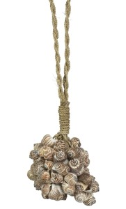 Zawieszka dekoracyjna z muszelek 15 cm – wisząca ozdoba