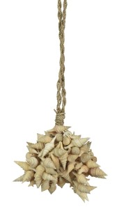 Zawieszka dekoracyjna z muszelek 15 cm – wisząca ozdoba